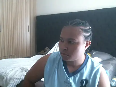 R-thequeen online show from 17, 11, 2025