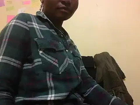 petite 12 online show from 16, 1, 2025