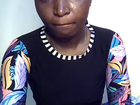 petite 12 online show from 21, 3, 2025