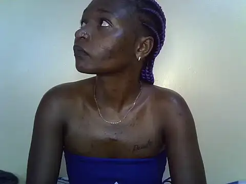 petite 12 online show from 19, 3, 2025