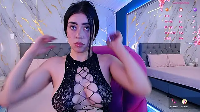 Snapshot of Julieta_De_Los_Angeles chatting on 20, 2, 2025 Julieta De Los Angeles online show from 20, 2, 2025