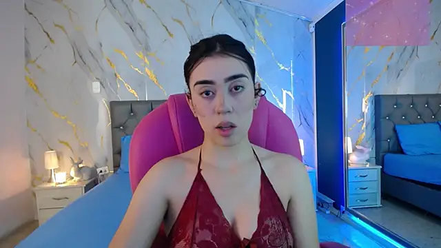 Snapshot of Julieta_De_Los_Angeles chatting on 3, 3, 2025 Julieta De Los Angeles online show from 3, 3, 2025