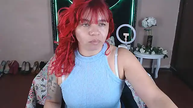 Snapshot of VioletaaaSlave chatting on 28, 4, 2026 VioletaaaSlave online show from 28, 4, 2026