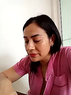 XGabrielaXX online show from 29, 1, 2025