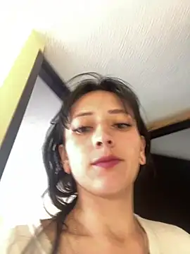 Snapshot of liaqueen610 chatting on 21, 10, 2025 liaqueen610 online show from 21, 10, 2025