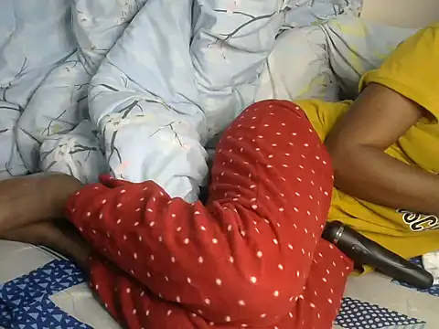 StacyGee24 online show from 5, 11, 2025