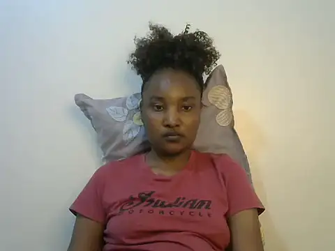 StacyGee24 online show from 10, 10, 2025