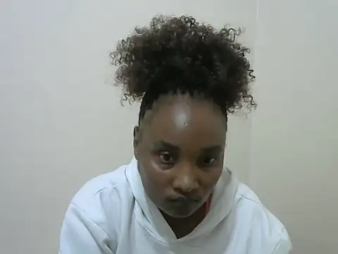 StacyGee24 online show from 4, 10, 2025
