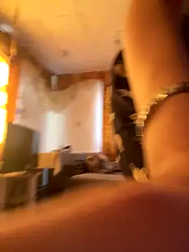 Snapshot of Romsticks chatting on 25, 10, 2025 Romsticks online show from 25, 10, 2025