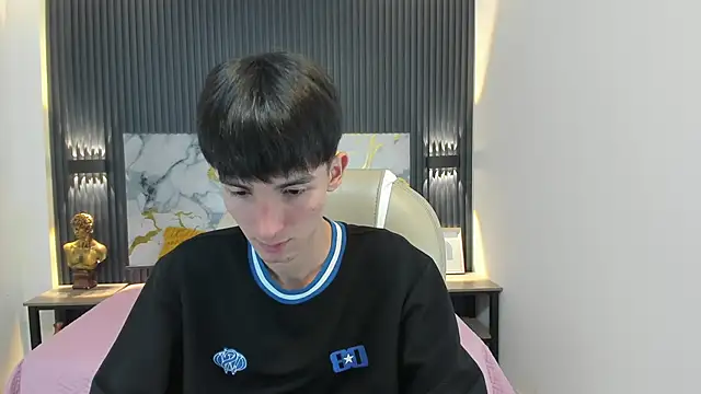 Snapshot of Jake_evans chatting on 4, 11, 2025 Jake evans online show from 4, 11, 2025