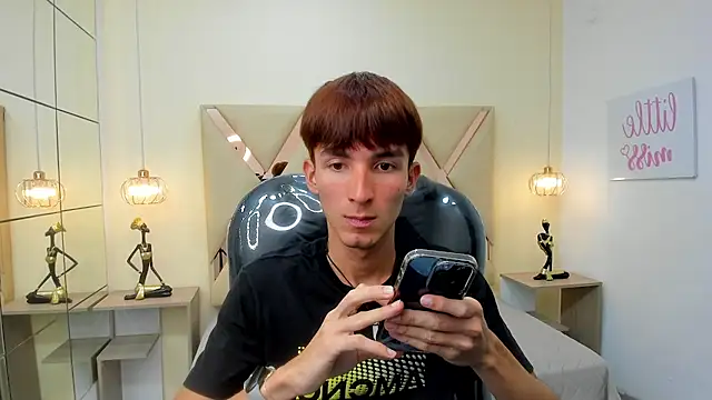 Snapshot of Jake_evans chatting on 8, 2, 2026 Jake evans online show from 8, 2, 2026