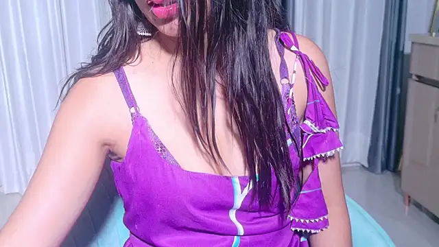 Snapshot of Aashika-Kaur chatting on 5, 6, 2026 Aashika-Kaur online show from 5, 6, 2026