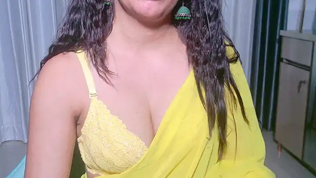 Snapshot of Aashika-Kaur chatting on 9, 6, 2026 Aashika-Kaur online show from 9, 6, 2026