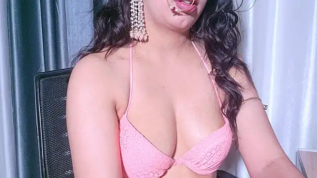 Snapshot of Aashika-Kaur chatting on 2, 5, 2026 Aashika-Kaur online show from 2, 5, 2026