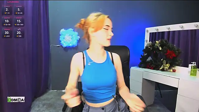 liana kisses online show from 4, 2, 2025