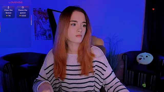 liana kisses online show from 8, 11, 2025