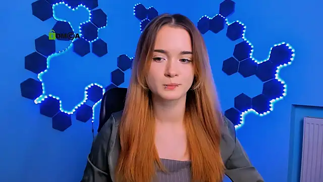 liana kisses online show from 30, 11, 2025