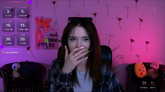 liana kisses online show from 14, 4, 2026