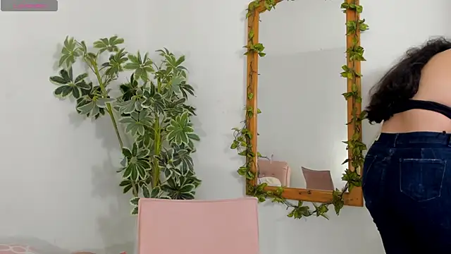 BarbaraKnox  online show from 15, 12, 2025