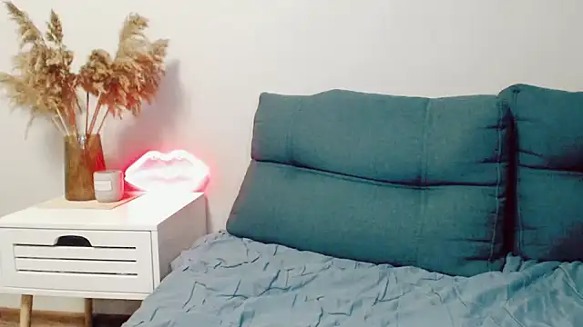 AliseSexyDoll777 online show from 27, 10, 2025