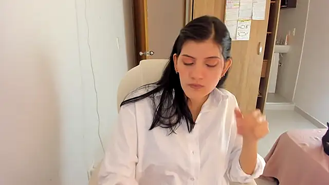 Snapshot of misstoya chatting on 25, 1, 2025 misstoya online show from 25, 1, 2025