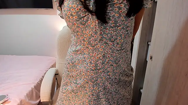 Snapshot of misstoya chatting on 5, 10, 2025 misstoya online show from 5, 10, 2025