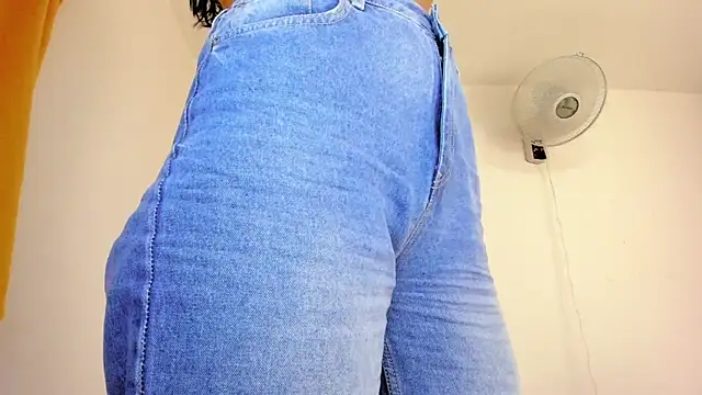 Snapshot of misstoya chatting on 17, 2, 2025 misstoya online show from 17, 2, 2025