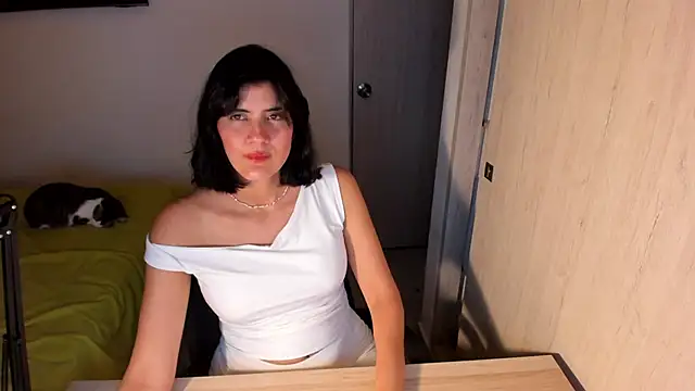 Snapshot of misstoya chatting on 2, 5, 2026 misstoya online show from 2, 5, 2026