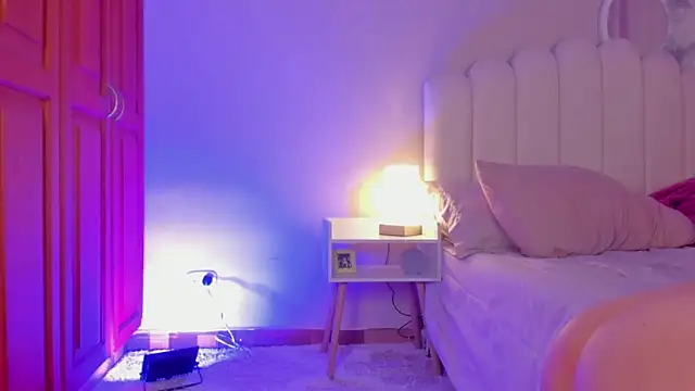 Snapshot of martinaaricci chatting on 30, 10, 2025 martinaaricci online show from 30, 10, 2025