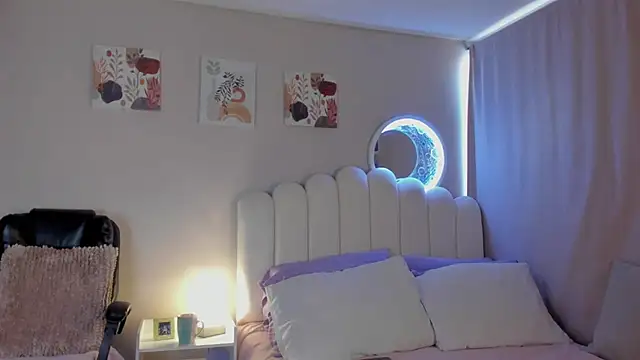 Snapshot of martinaaricci chatting on 7, 11, 2025 martinaaricci online show from 7, 11, 2025