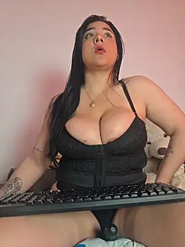 bigboobsrose1 online show from 27, 3, 2026