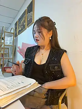 Efangfang online show from 4, 2, 2026