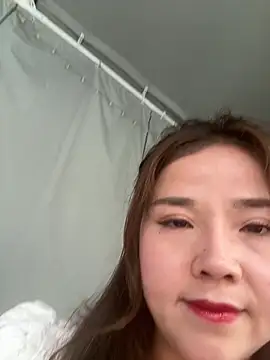 Snapshot of Efangfang chatting on 3, 3, 2025 Efangfang online show from 3, 3, 2025