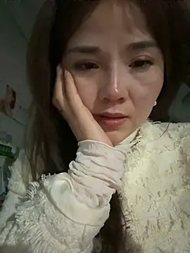 Snapshot of Efangfang chatting on 24, 2, 2025 Efangfang online show from 24, 2, 2025