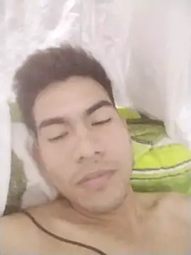 Snapshot of leyel00155 chatting on 24, 10, 2025 leyel00155 online show from 24, 10, 2025