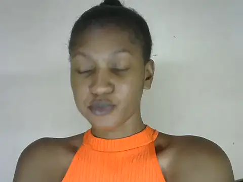 Pretty-emmie online show from 16, 9, 2025