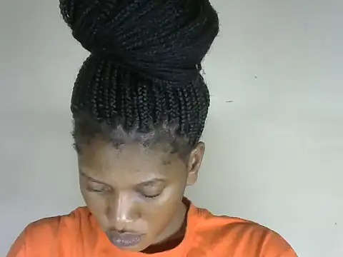Pretty-emmie online show from 2, 10, 2025
