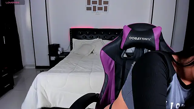 Snapshot of Meghan_As chatting on 25, 11, 2025 Meghan As online show from 25, 11, 2025