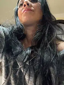 Snapshot of AndreaValencia chatting on 25, 6, 2026 AndreaValencia online show from 25, 6, 2026
