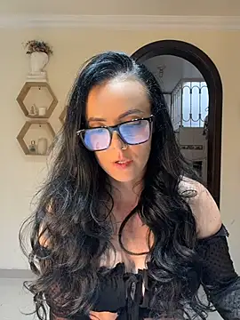 Snapshot of AndreaValencia chatting on 15, 7, 2026 AndreaValencia online show from 15, 7, 2026