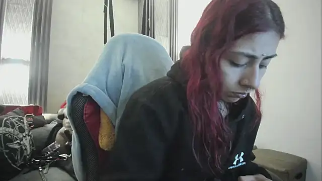 selene red  online show from 14, 1, 2026