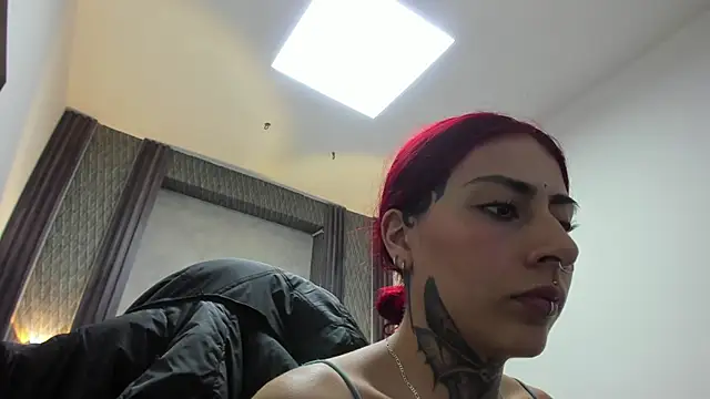 selene red  online show from 29, 6, 2026