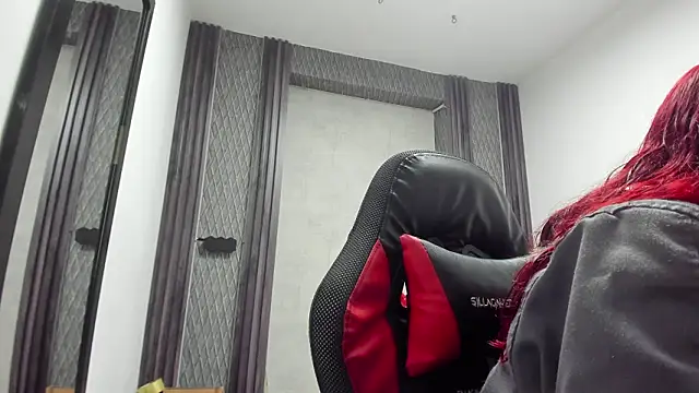 selene red  online show from 26, 3, 2026