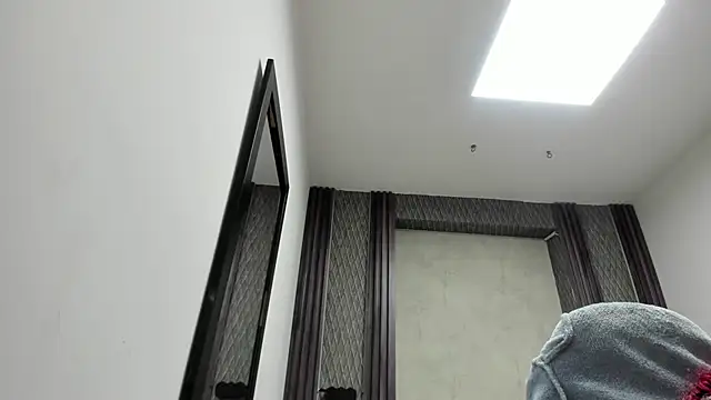 selene red  online show from 11, 3, 2026