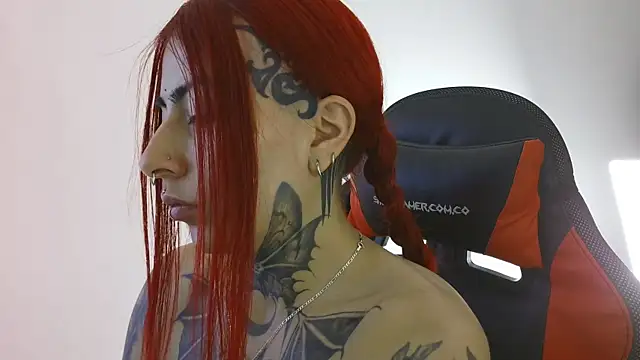 selene red  online show from 6, 7, 2026