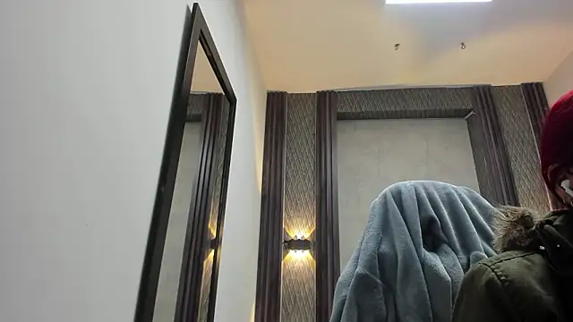 selene red  online show from 15, 3, 2026