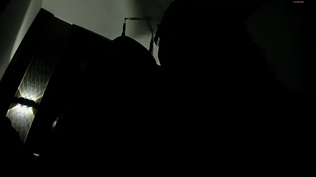 selene red  online show from 10, 11, 2025