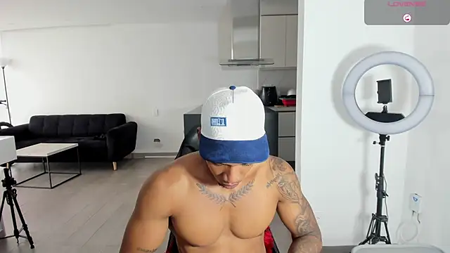 TROYWESLY- online show from 16, 7, 2026
