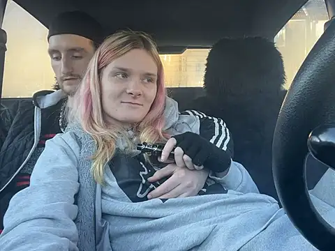 emma neko online show from 13, 1, 2025