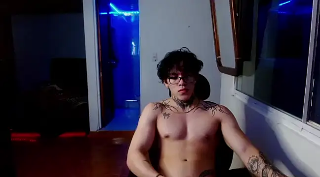 Snapshot of bigryuk0 chatting on 11, 2, 2025 bigryuk0 online show from 11, 2, 2025